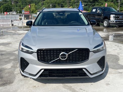 Used 2024 Volvo XC60 B5 Plus AWD/4WD image 5