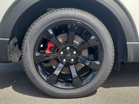 Certified 2023 Ford Explorer ST w/ ST Street Pack RWD image 5