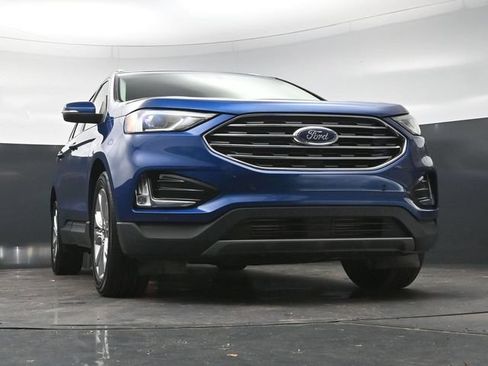Used 2020 Ford Edge Titanium w/ Class II Trailer Tow Package AWD/4WD image 26