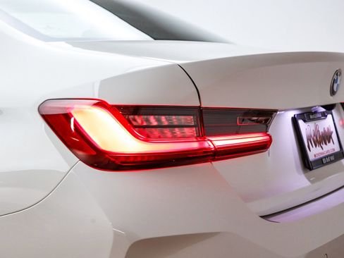 Used 2025 BMW 330i Sedan w/ Convenience Package image 13