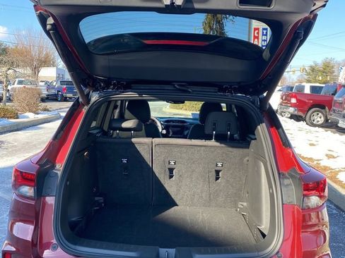 Used 2023 Chevrolet TrailBlazer RS w/ Sun and Liftgate Package image 17