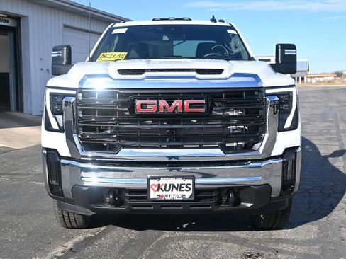 New 2026 GMC Sierra 3500 Pro AWD/4WD image 13