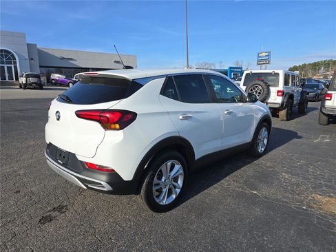 Used 2020 Buick Encore GX Preferred w/ Cold Weather Comfort Package image 3