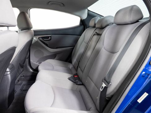 Used 2013 Hyundai Elantra GLS w/ Preferred Pkg image 17