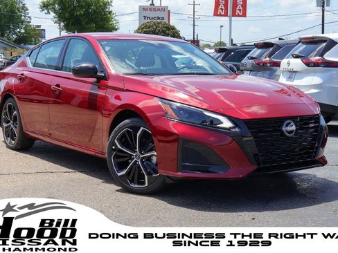 New 2026 Nissan Altima 2.5 SR FWD image 1