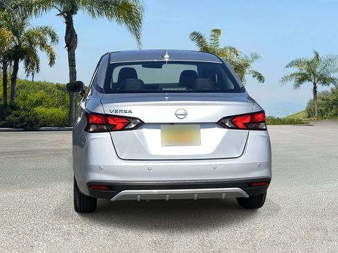 Certified 2025 Nissan Versa SV FWD image 4