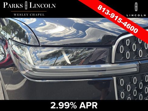 Certified 2025 Lincoln Navigator Reserve AWD/4WD image 6