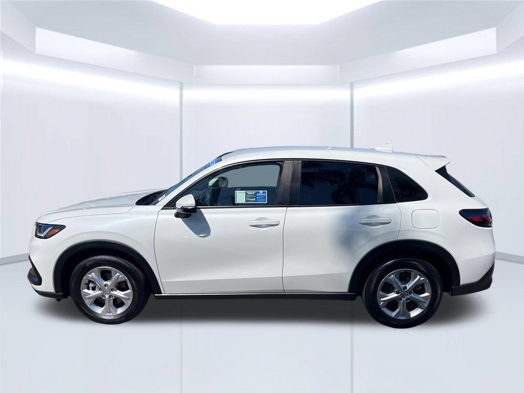 Certified 2024 Honda HR-V LX image 2