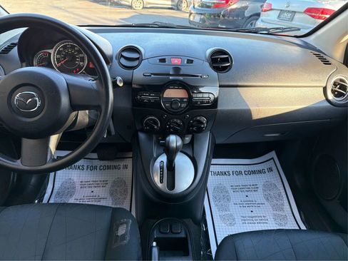 Used 2014 MAZDA MAZDA2 Sport image 14