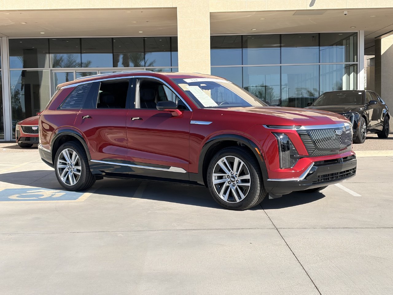 Certified 2026 Cadillac Vistiq Luxury AWD/4WD image 3