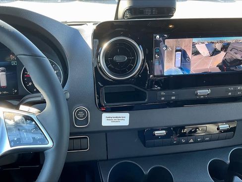 New 2026 Mercedes-Benz Sprinter 2500 image 6