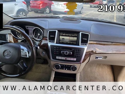Used 2014 Mercedes-Benz GL 450 4MATIC w/ Lighting Package image 18