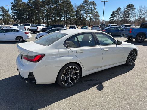 Used 2025 BMW 330i xDrive Sedan w/ M Sport Package image 8