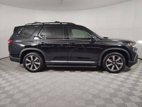 Certified 2023 Honda Pilot Touring image 8