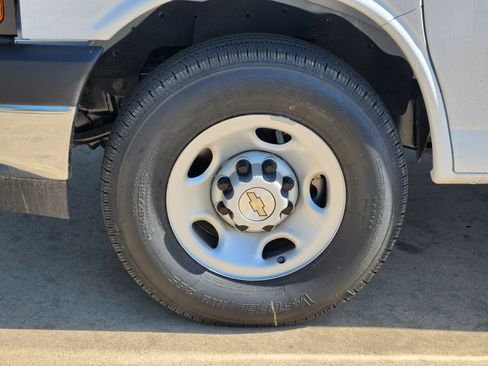 New 2025 Chevrolet Express 3500 w/ Power Convenience Package image 15