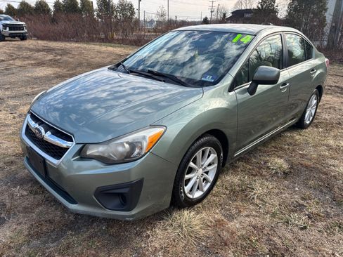 Used 2014 Subaru Impreza 2.0i Premium w/ All-Weather Package w/CVT image 1