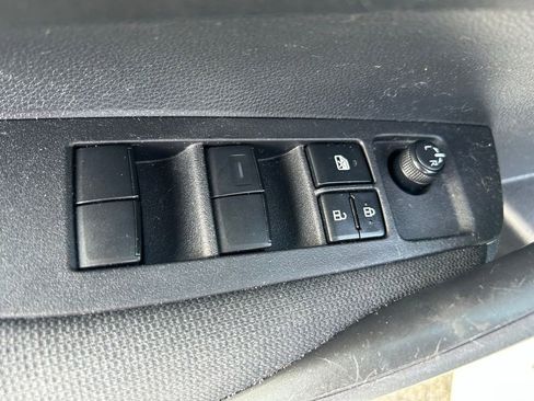 Used 2024 Toyota Corolla LE FWD image 17