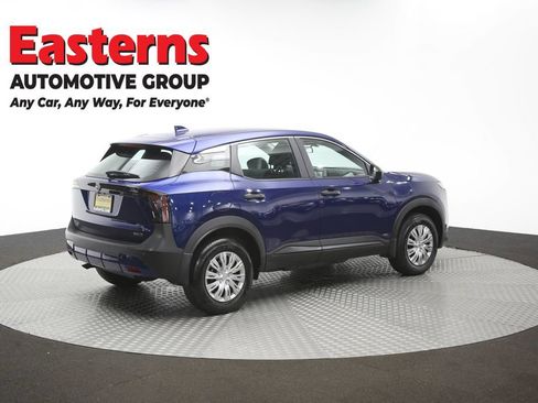 Used 2025 Nissan Kicks S AWD/4WD image 40