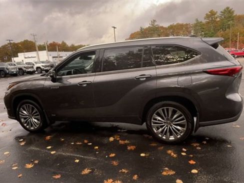 Used 2020 Toyota Highlander Platinum image 7