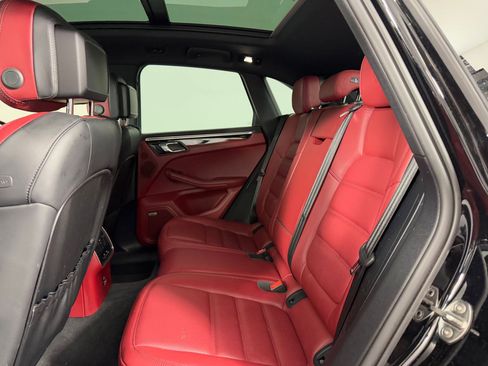 Used 2024 Porsche Macan S image 16