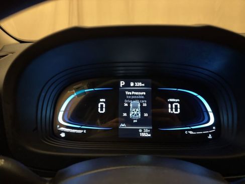 Certified 2026 Hyundai Venue SE image 16