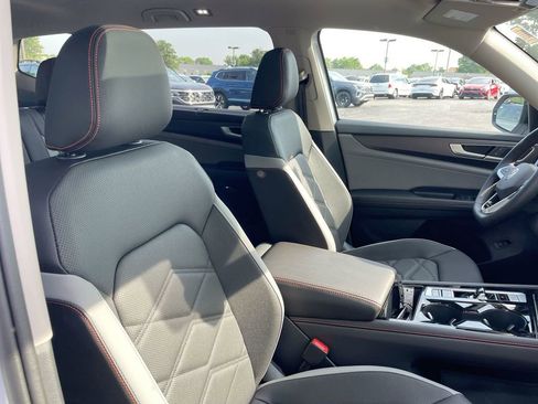 New 2025 Volkswagen Atlas Peak Edition SE image 52