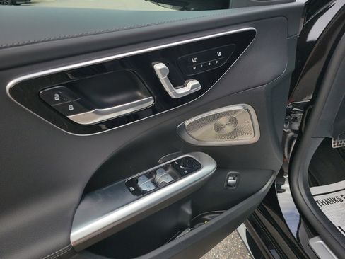 Certified 2025 Mercedes-Benz C 300 Sedan image 21