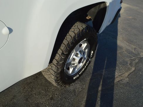 Used 2013 GMC Sierra 2500 Denali AWD/4WD image 4