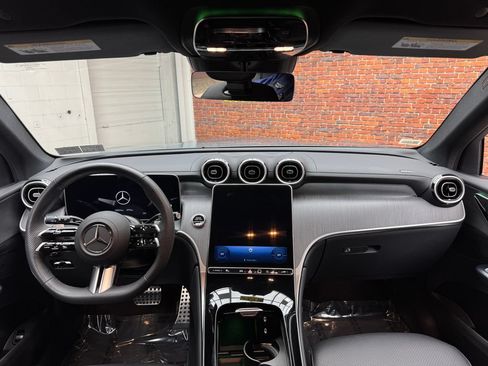 Used 2026 Mercedes-Benz GLC 300 4MATIC image 10