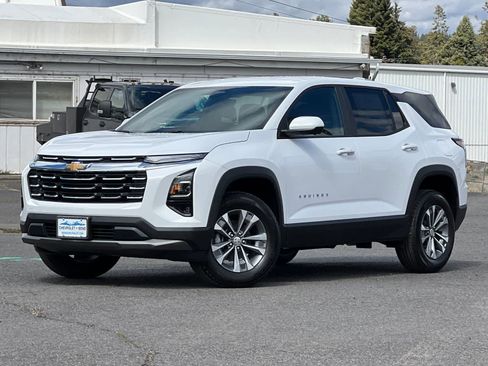 New 2026 Chevrolet Equinox LT w/ Safety and Technology Package AWD/4WD image 1