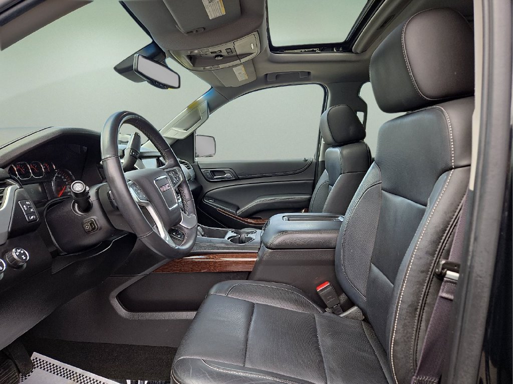 Used 2016 GMC Yukon SLT w/ Open Road Package AWD/4WD image 13