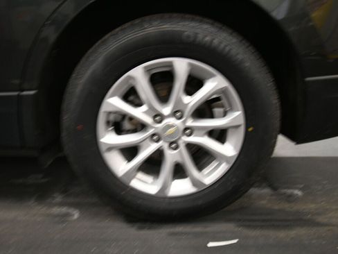 Used 2021 Chevrolet Equinox LT image 32