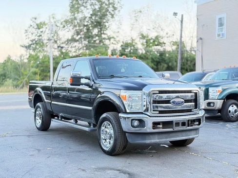 Used 2015 Ford F250 Lariat w/ Chrome Package AWD/4WD image 4