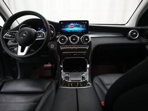 Used 2020 Mercedes-Benz GLC 300 4MATIC image 5