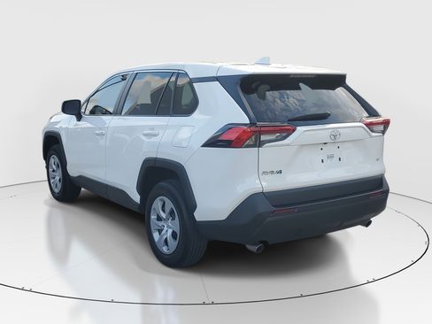 Used 2024 Toyota RAV4 LE image 5