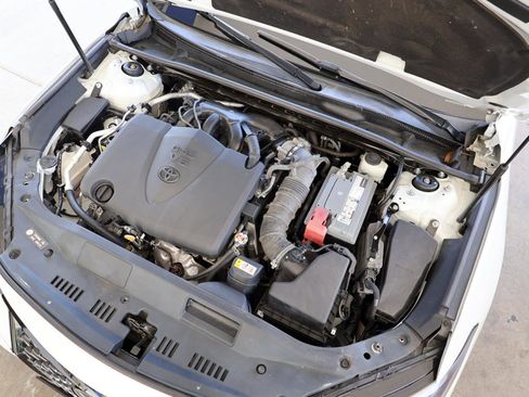 Used 2019 Toyota Avalon Touring FWD image 34