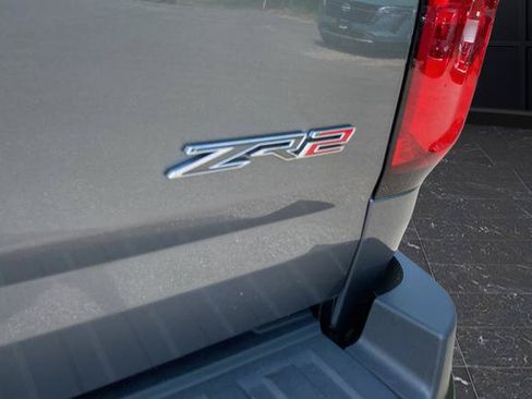 Used 2022 Chevrolet Colorado ZR2 AWD/4WD image 34