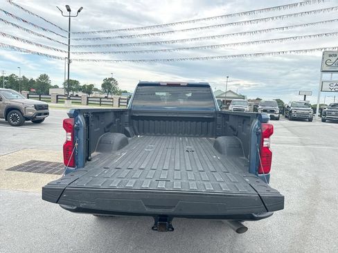 Used 2024 Chevrolet Silverado 2500 Custom w/ Custom Value Package AWD/4WD image 17
