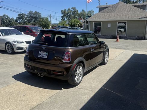 Used 2011 MINI Cooper S FWD image 2