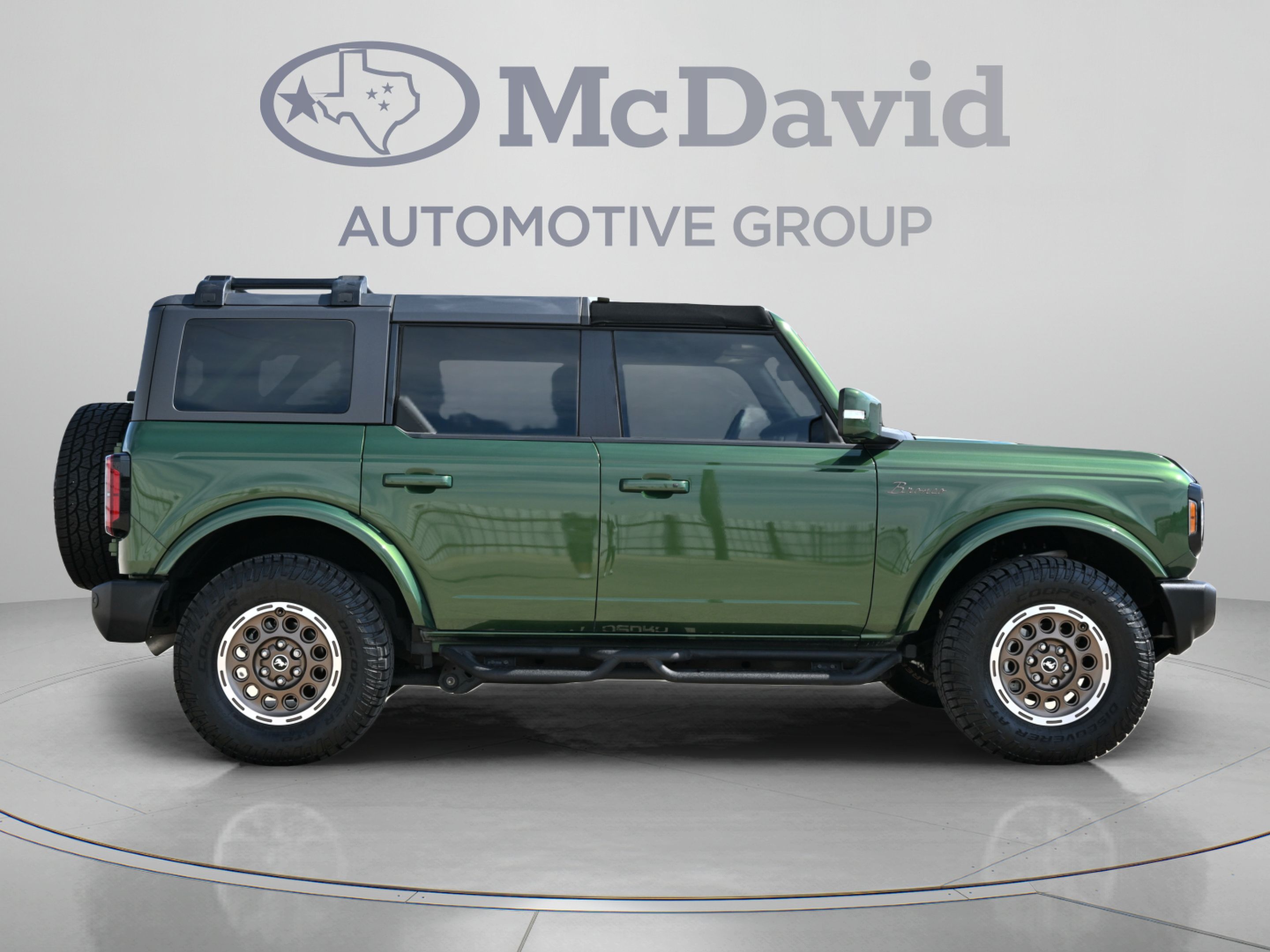 Used 2025 Ford Bronco Outer Banks AWD/4WD image 7