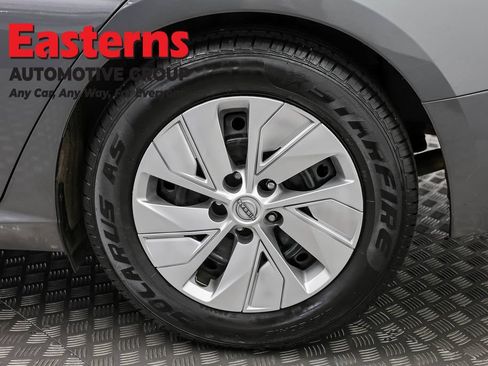 Used 2023 Nissan Altima 2.5 S FWD image 28
