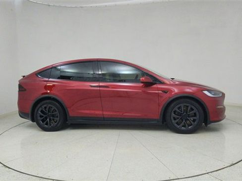 Used 2024 Tesla Model X image 72