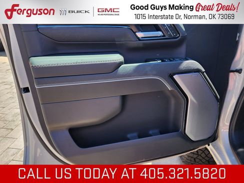 New 2026 GMC Sierra 2500 AT4X w/ LPO, Black Badging Package AWD/4WD image 16