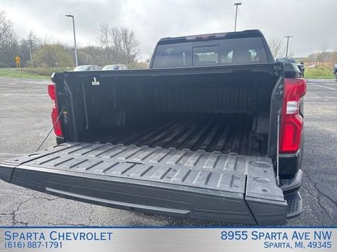 Used 2023 Chevrolet Silverado 1500 ZR2 w/ Technology Package image 33