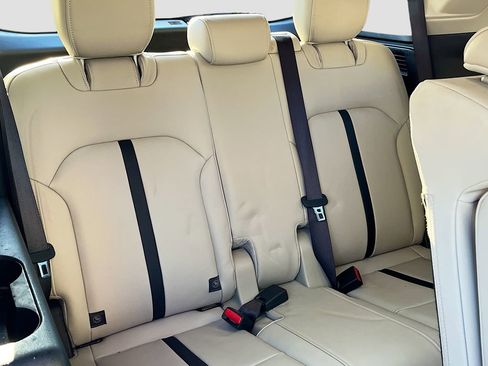 Used 2024 MAZDA CX-90 3.3 Turbo w/ Preferred Package image 28