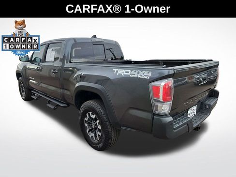 Used 2022 Toyota Tacoma TRD Off-Road w/ Technology Package AWD/4WD image 3