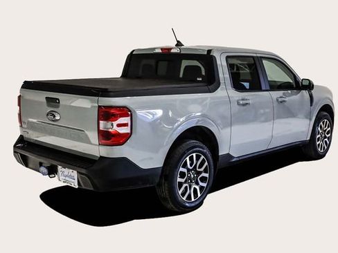 Used 2024 Ford Maverick Lariat image 6