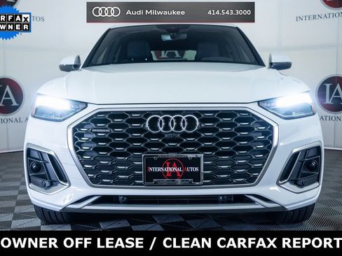 Used 2023 Audi Q5 2.0T Premium w/ Convenience Package image 2