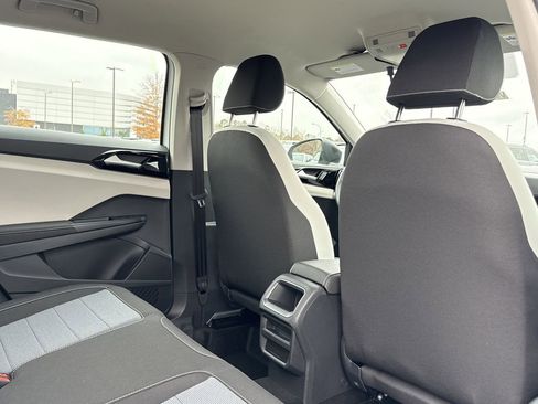 New 2026 Volkswagen Taos S FWD image 17