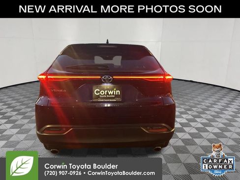 Used 2023 Toyota Venza LE AWD/4WD image 8